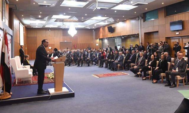 رئيس الوزراء أثناء المنتدى الاقتصادي المصري التونسي 